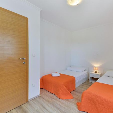 Apartments By The Sea Nin, Zadar - 13172 ห้อง รูปภาพ