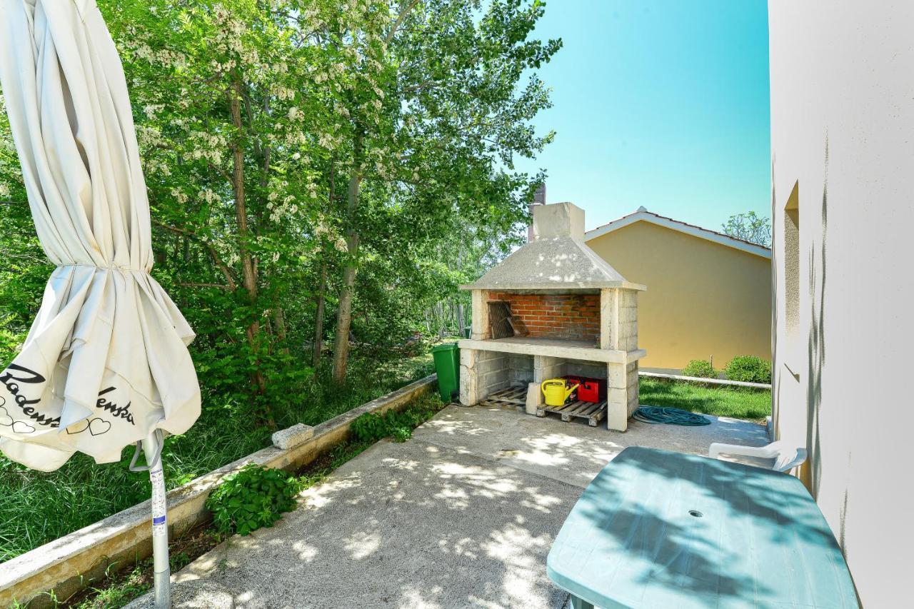 Apartments By The Sea Nin, Zadar - 13172 ภายนอก รูปภาพ