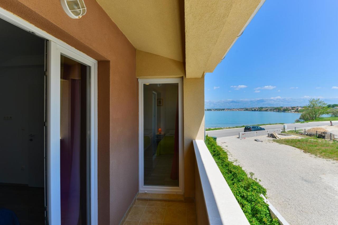 Apartments By The Sea Nin, Zadar - 13172 ภายนอก รูปภาพ