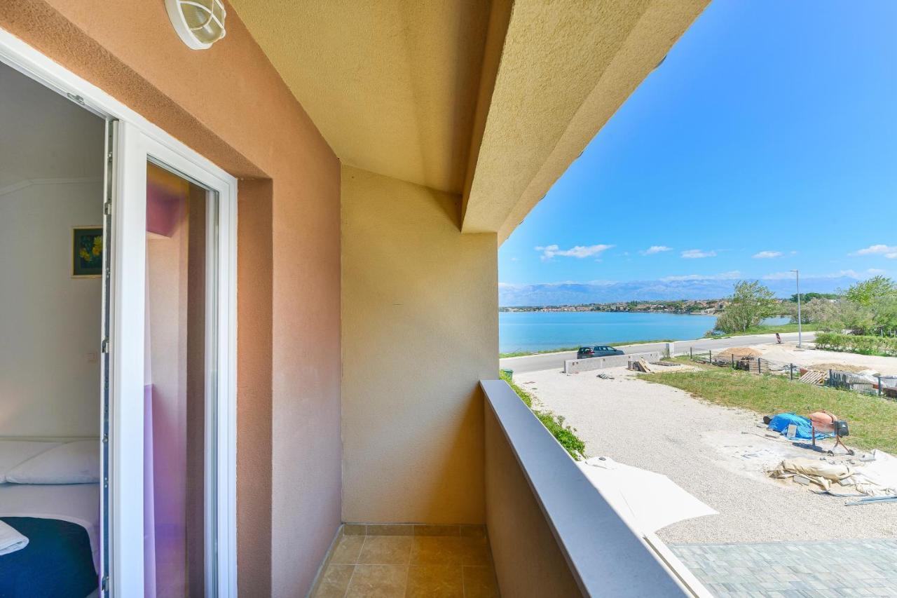 Apartments By The Sea Nin, Zadar - 13172 ภายนอก รูปภาพ