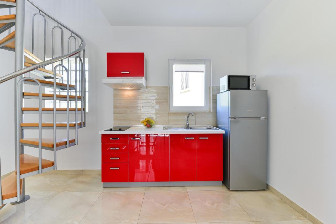 Apartments By The Sea Nin, Zadar - 13172 ภายนอก รูปภาพ