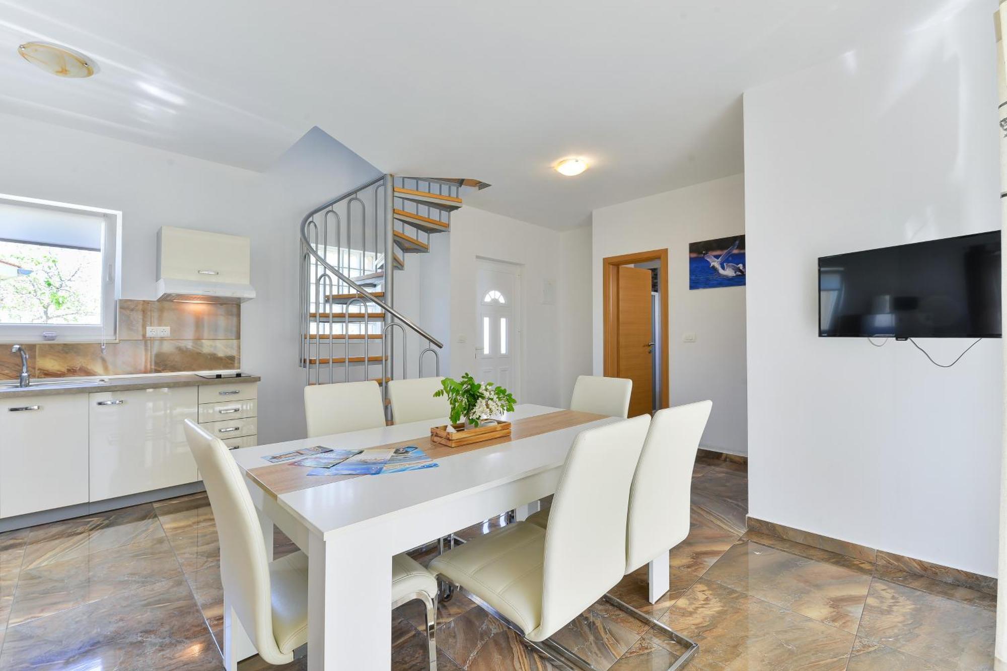 Apartments By The Sea Nin, Zadar - 13172 ห้อง รูปภาพ